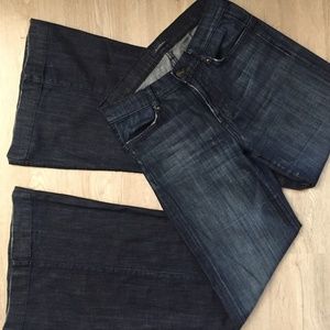7 For All Mankind Bell Bottom Jeans size 25